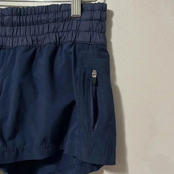 Lululemon Tracker  Short Four Way Stretch Navy - Picture 12 of 14